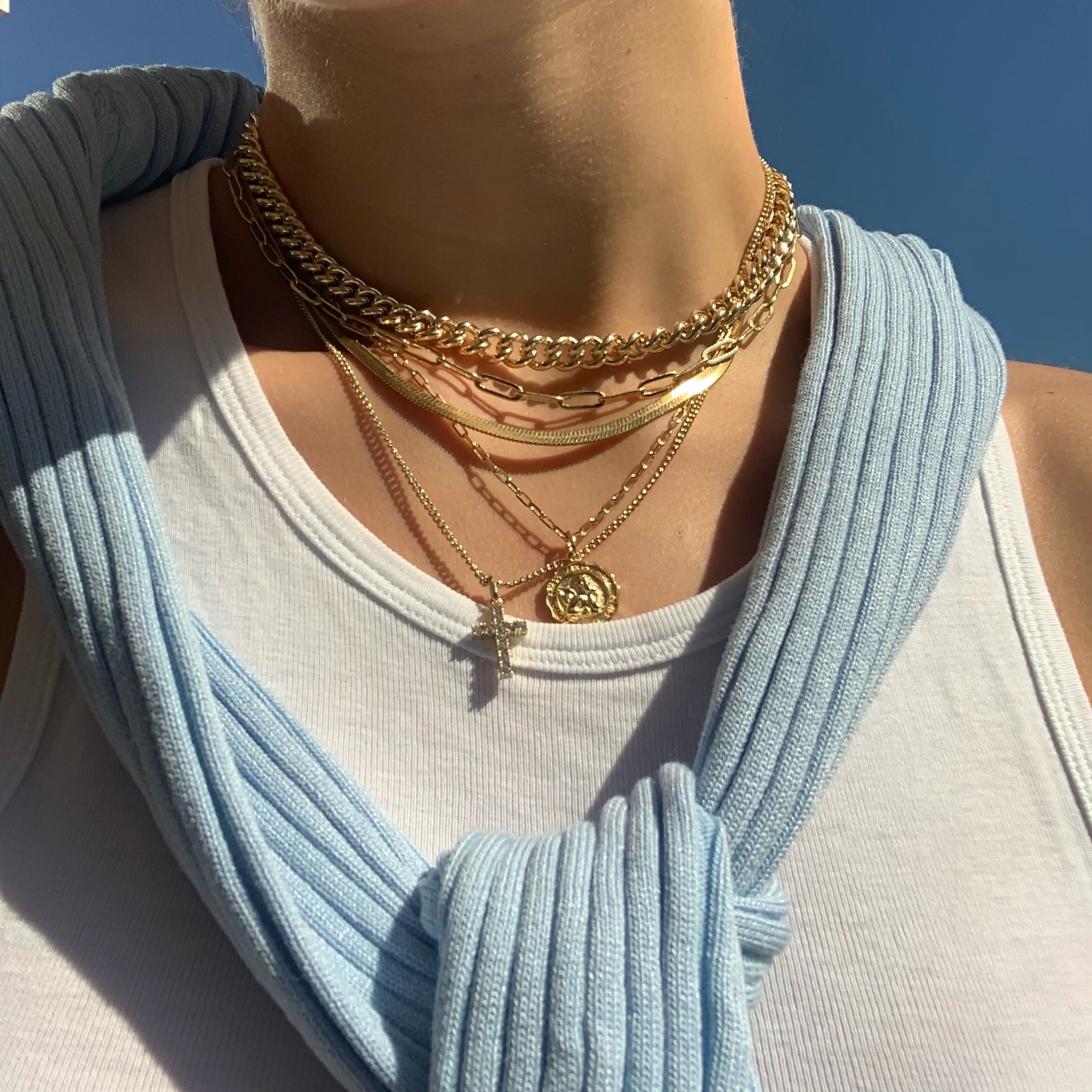 EXCLUSIVE | Elegance Cross necklace